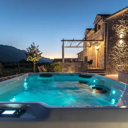 Le Adria - Private Hot Tub - Parking Kozica