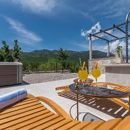 Tatil Evi Le Adria - Private Hot Tub - Parking