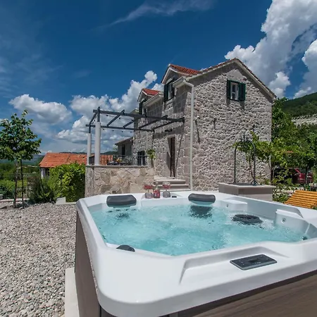 Le Adria - Private Hot Tub - Parking Tatil Evi *